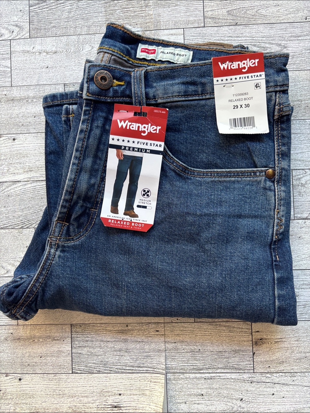 Wrangler Men's Relaxed Boot Jeans - Dark Blue Wash. 29x30